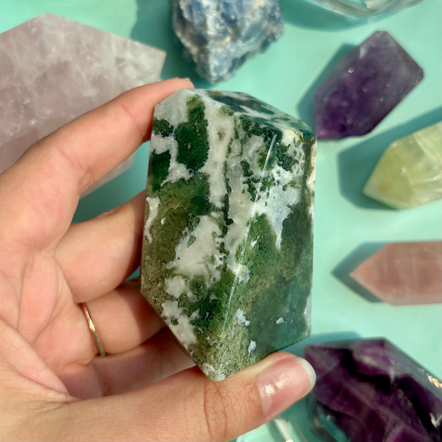 MOSS AGATE GUSHERS