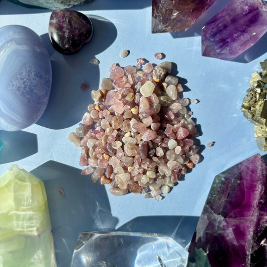 PURPLE ROSE QUARTZ CHIPS - (100 GRAMS)