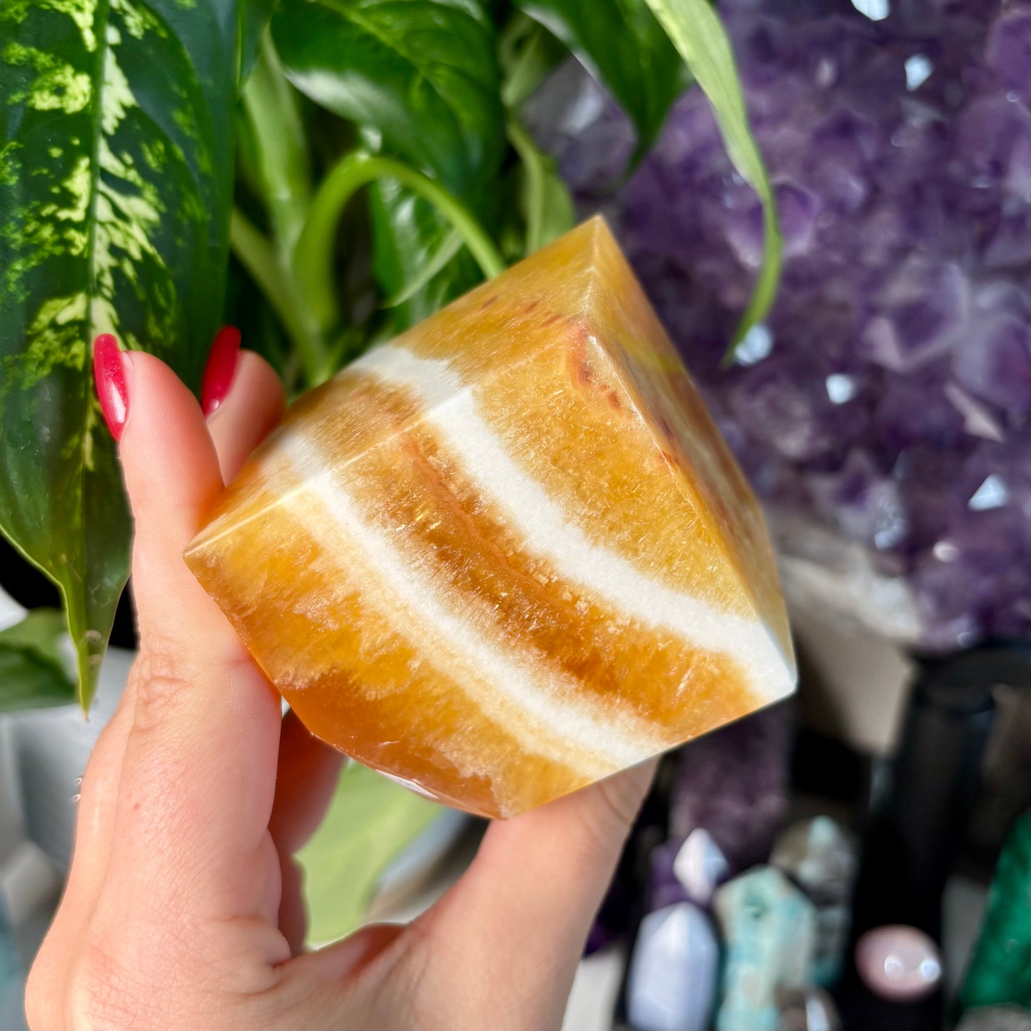 ORANGE CALCITE CUBES