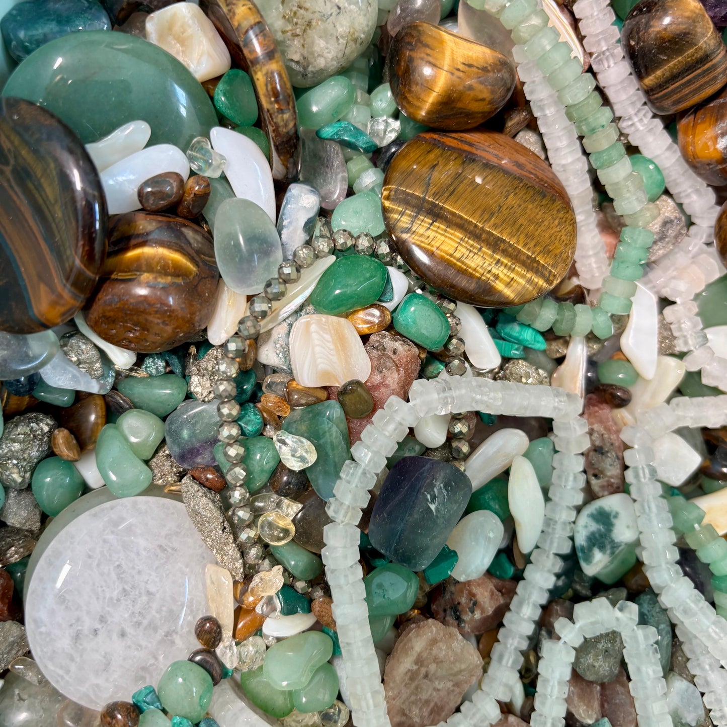 WEALTH CONFETTI MIX