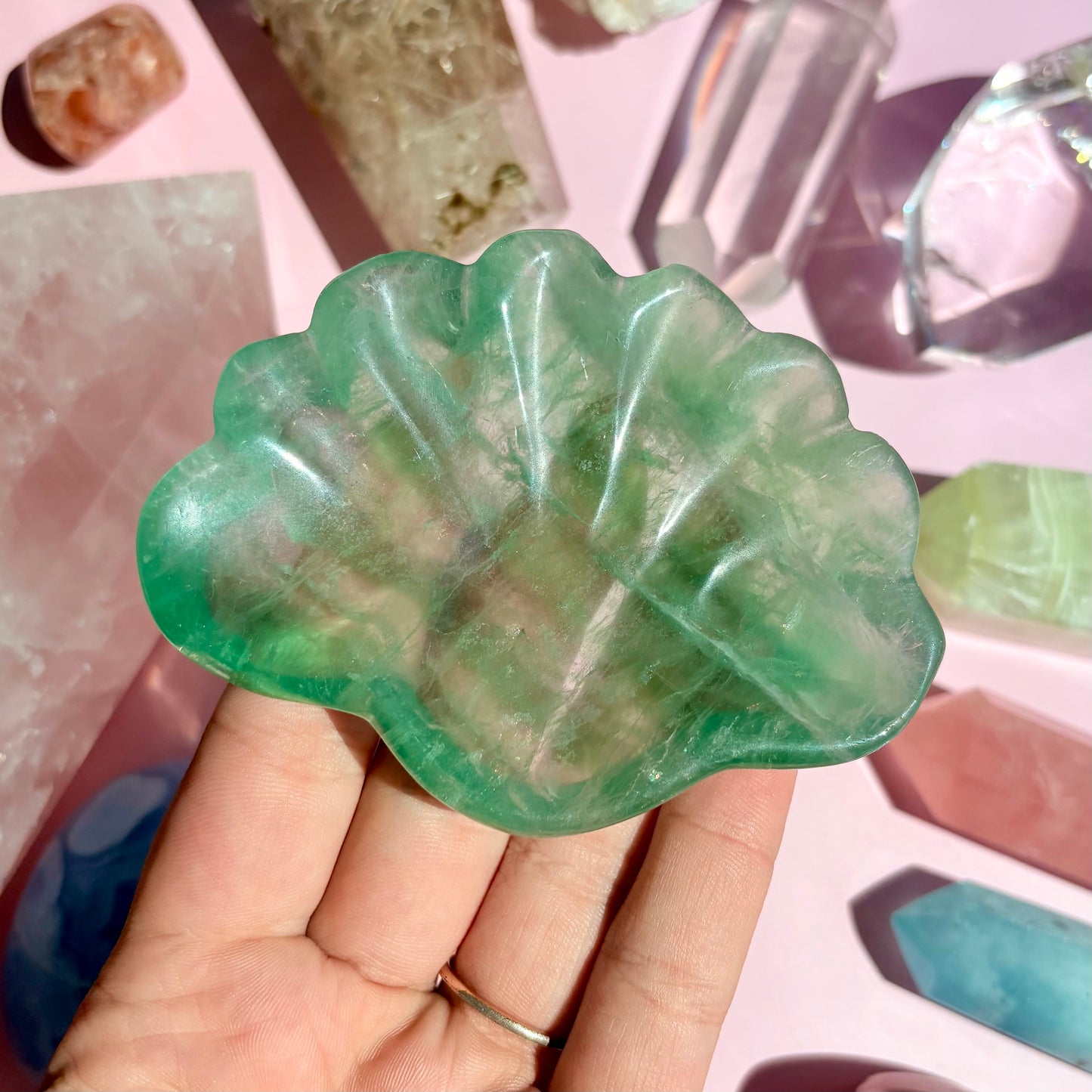 FLUORITE SHELL BOWL