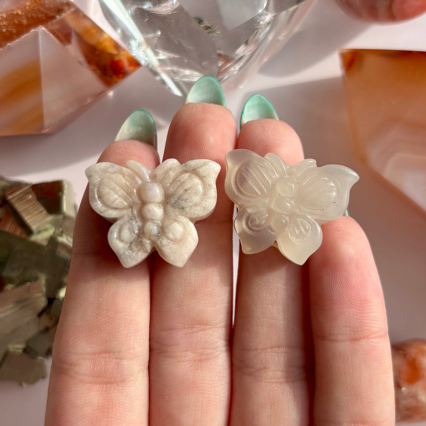 FLOWER AGATE BUTTERFLY