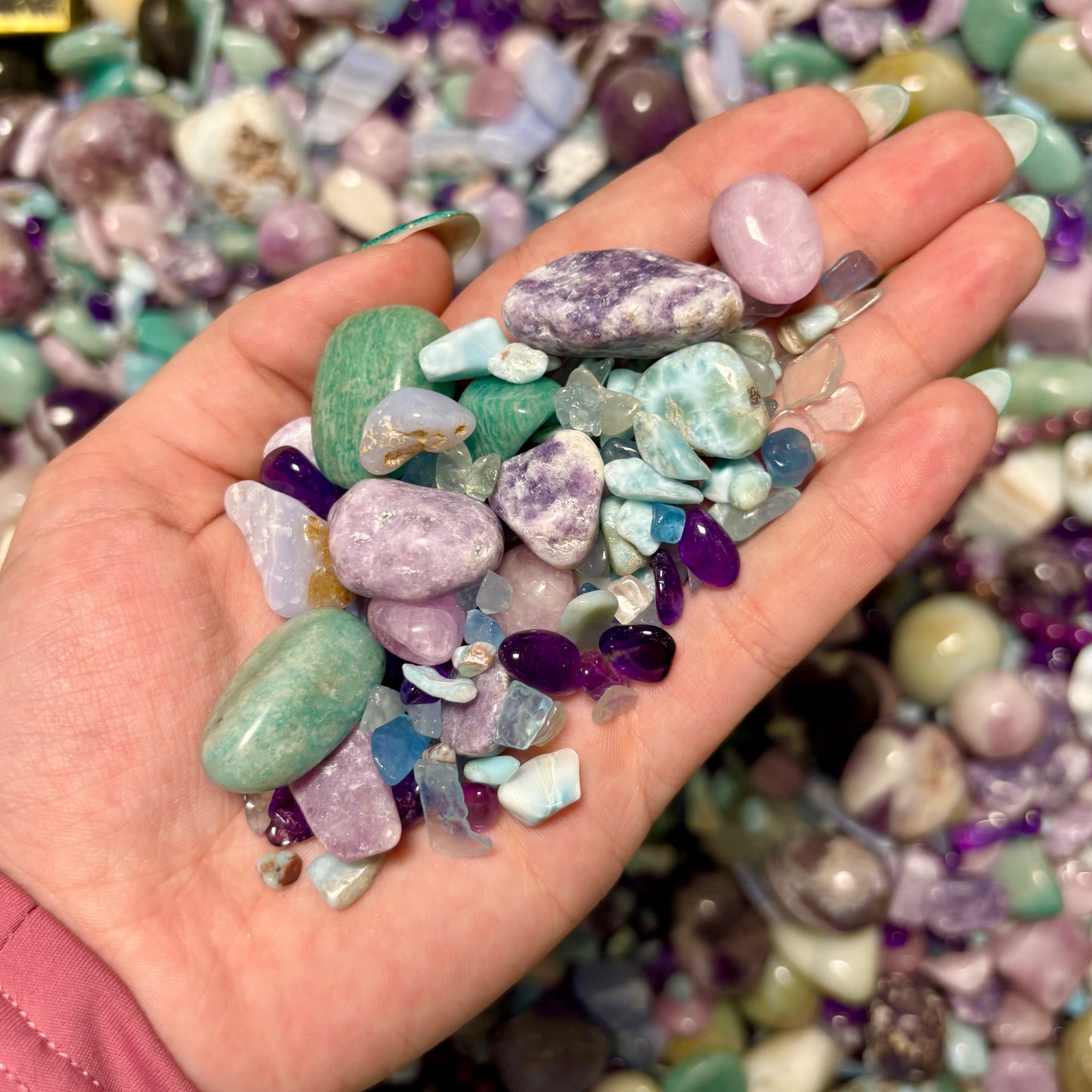 FREE CRYSTAL CONFETTI💗🦋✨